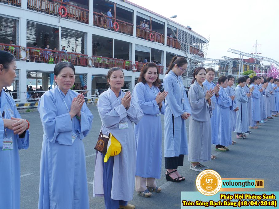 phap-hoi-phong-sanh-tren-song-bach-dang-ngay-18-04-2018-chua-quan-the-am-duc-trong-lam-dong-6.jpg