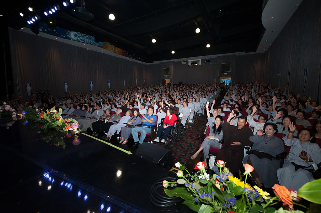 phap-hoi-tai-california-chua-quan-the-am-duc-trong-lam-dong-2.jpg