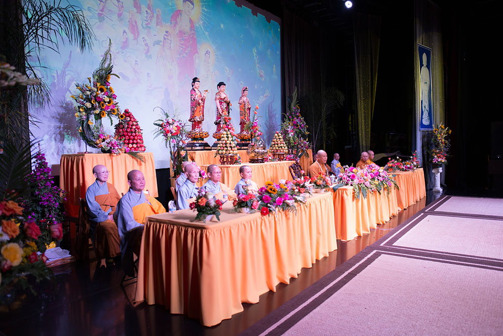phap-hoi-tai-california-chua-quan-the-am-duc-trong-lam-dong-8.jpg