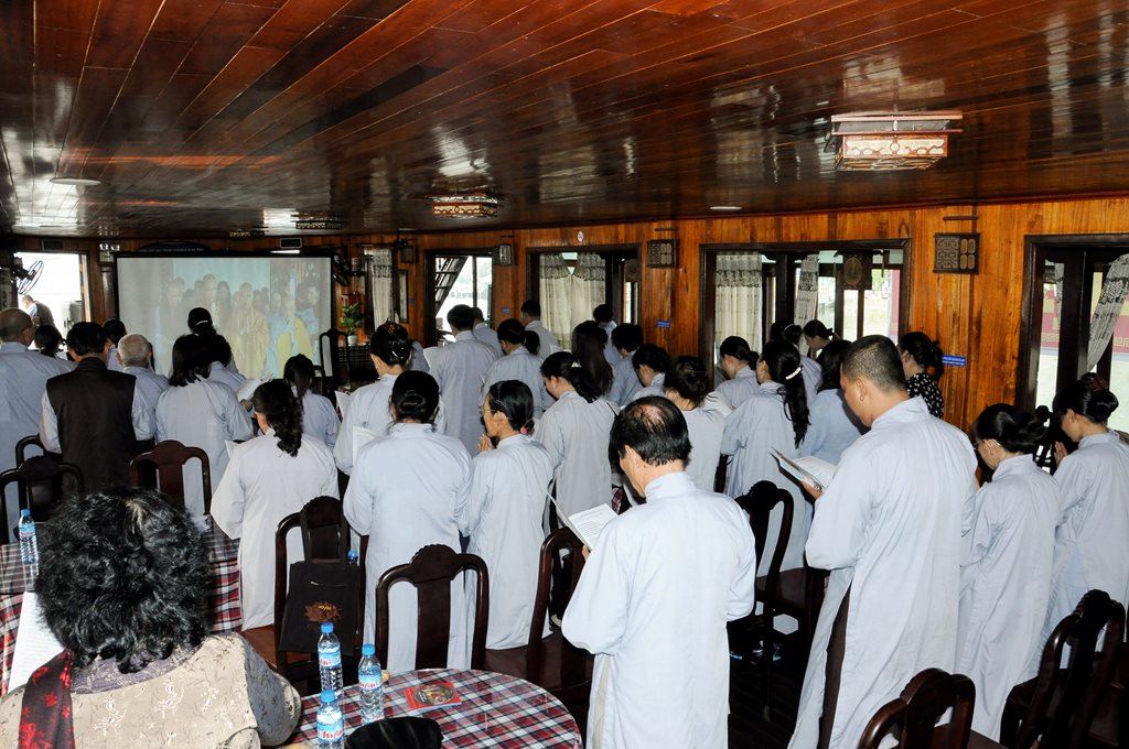phong-sanh-tren-song-bach-dang-26-01-2014-chua-quan-the-am-duc-trong-lam-dong-19.jpg
