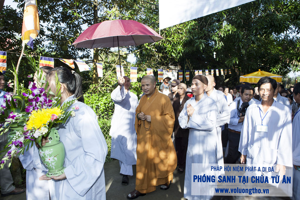 to-chuc-phong-sanh-tai-chua-tu-an-tien-giang-chua-quan-the-am-duc-trong-lam-dong-10.jpg