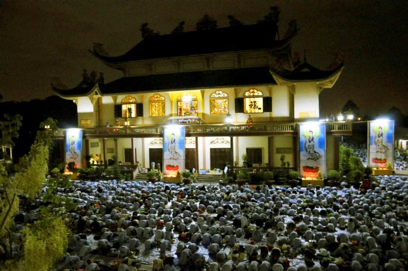 via-quan-am-ngay-19-02-nam-quy-ty-tai-chua-dai-tong-lam-brvt-chua-quan-the-am-duc-trong-lam-dong-11.jpg