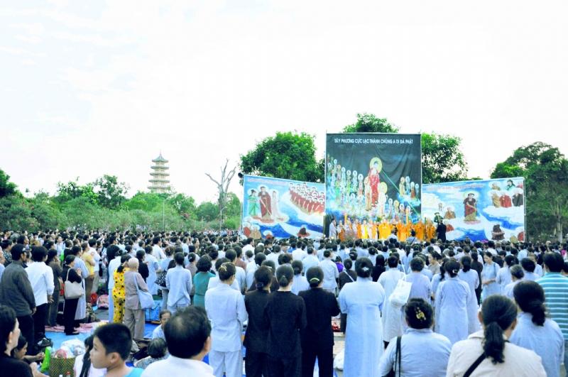 via-quan-am-ngay-19-02-nam-quy-ty-tai-chua-dai-tong-lam-brvt-chua-quan-the-am-duc-trong-lam-dong-19.jpg