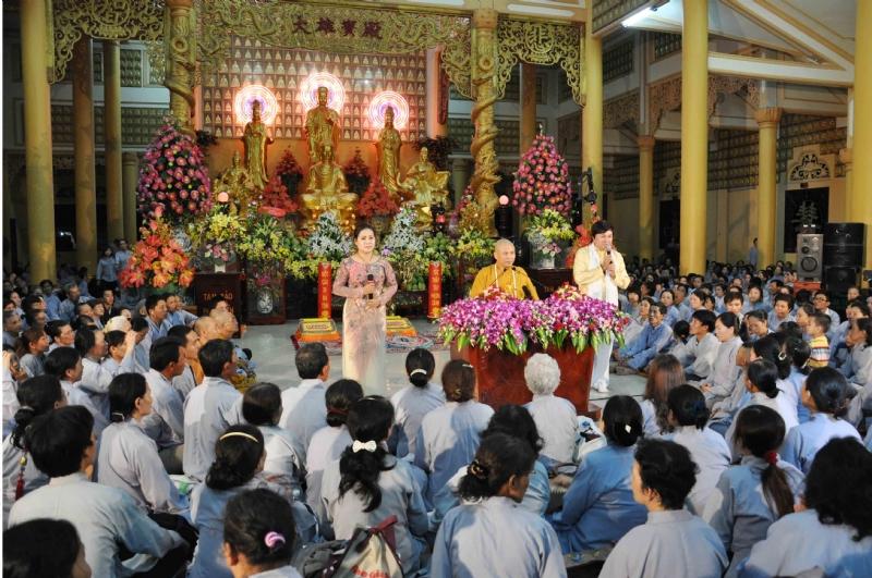 via-quan-am-ngay-19-02-nam-quy-ty-tai-chua-dai-tong-lam-brvt-chua-quan-the-am-duc-trong-lam-dong-34.jpg