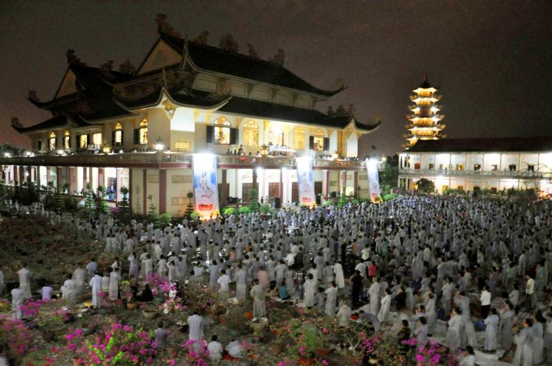 via-quan-am-ngay-19-02-nam-quy-ty-tai-chua-dai-tong-lam-brvt-chua-quan-the-am-duc-trong-lam-dong-42.jpg
