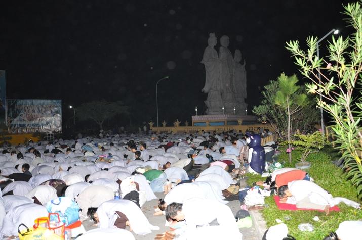 via-quan-am-ngay-19-06-2012-tai-chua-dai-tong-lam-brvt-chua-quan-the-am-duc-trong-lam-dong-24.jpg