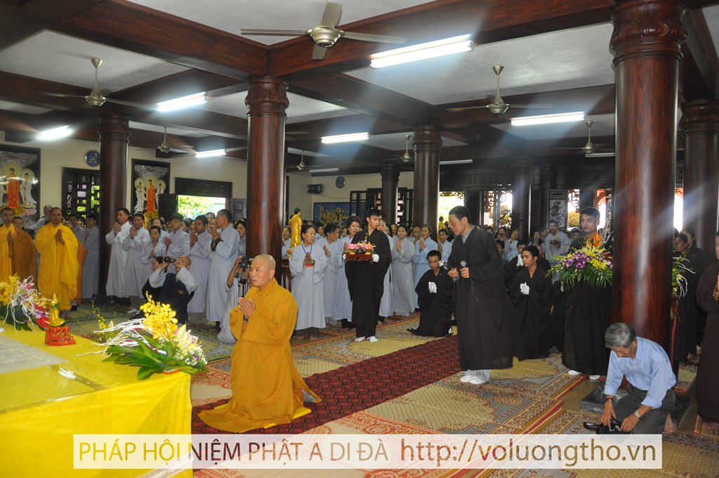 via-quan-am-ngay-19-06-2012-tai-chua-dai-tong-lam-brvt-chua-quan-the-am-duc-trong-lam-dong-40.jpg