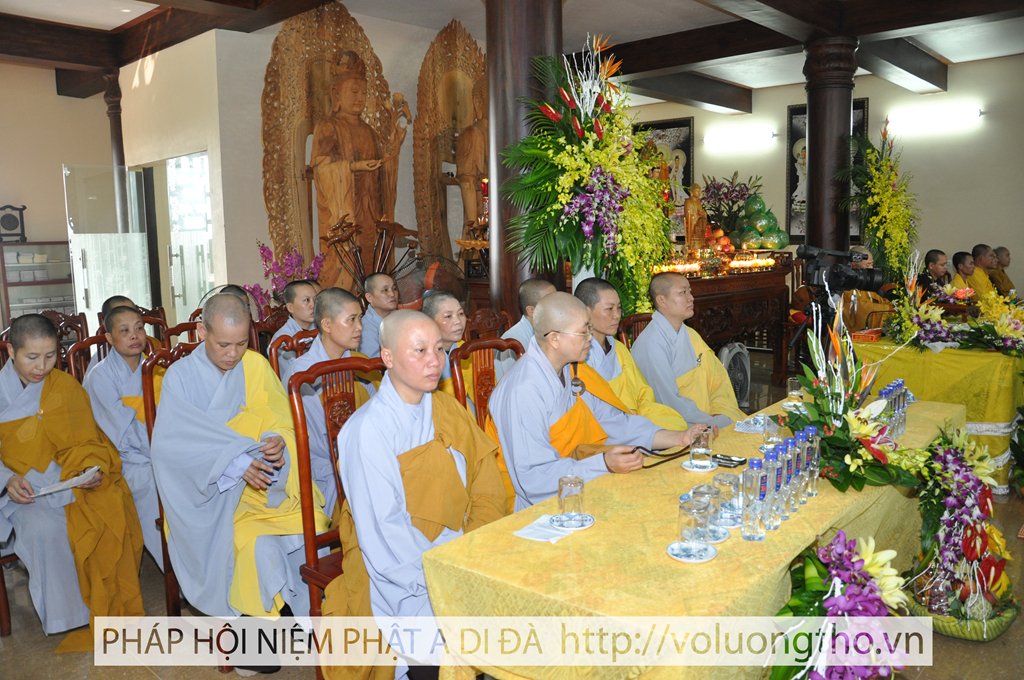 via-quan-am-ngay-19-06-2012-tai-chua-dai-tong-lam-brvt-chua-quan-the-am-duc-trong-lam-dong-42.jpg