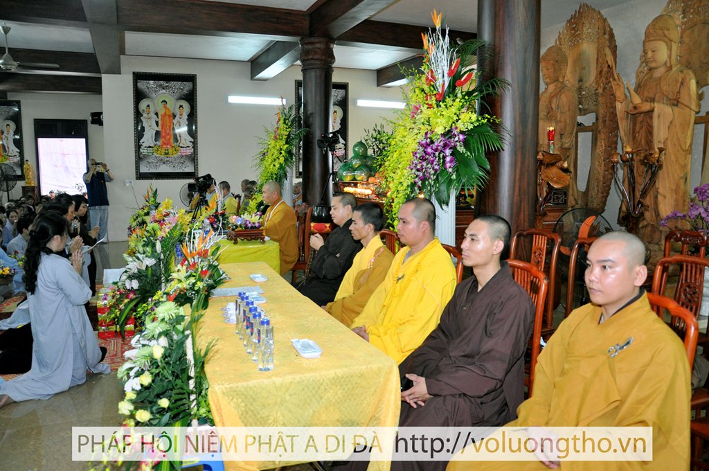 via-quan-am-ngay-19-06-2012-tai-chua-dai-tong-lam-brvt-chua-quan-the-am-duc-trong-lam-dong-49.jpg