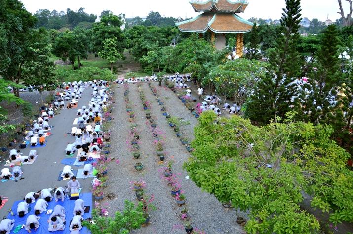 via-quan-am-ngay-19-06-2012-tai-chua-dai-tong-lam-brvt-chua-quan-the-am-duc-trong-lam-dong-52.jpg