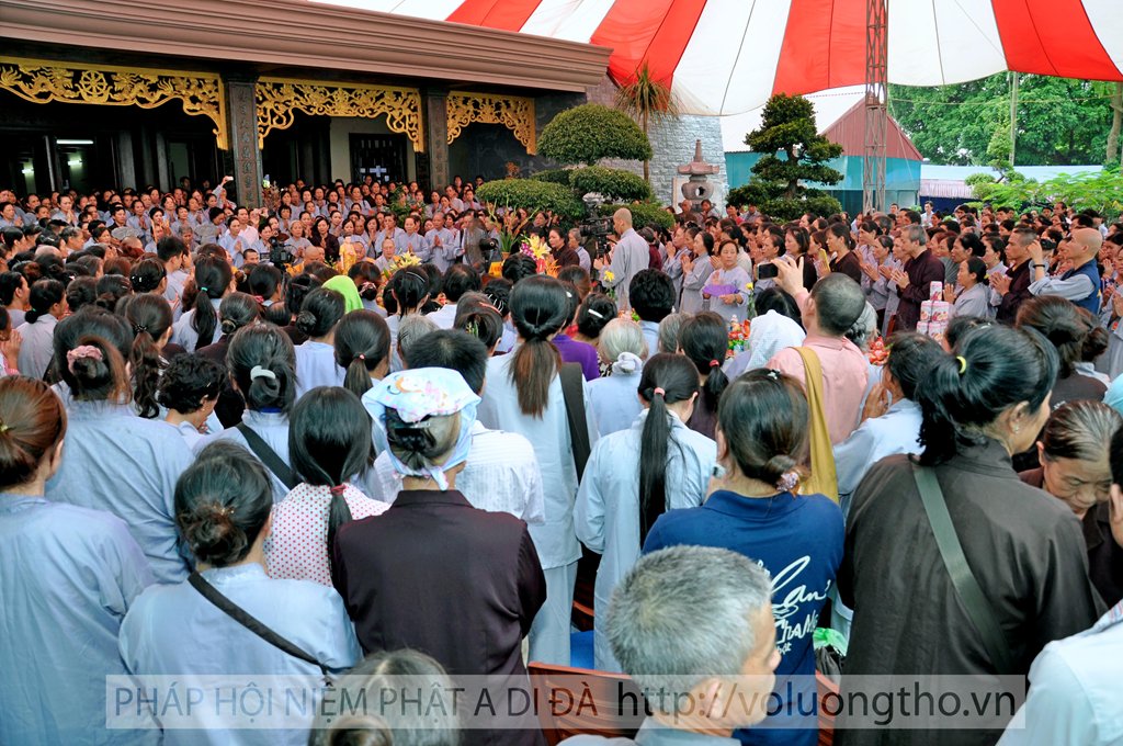 via-quan-am-ngay-19-06-2012-tai-chua-dai-tong-lam-brvt-chua-quan-the-am-duc-trong-lam-dong-53.jpg