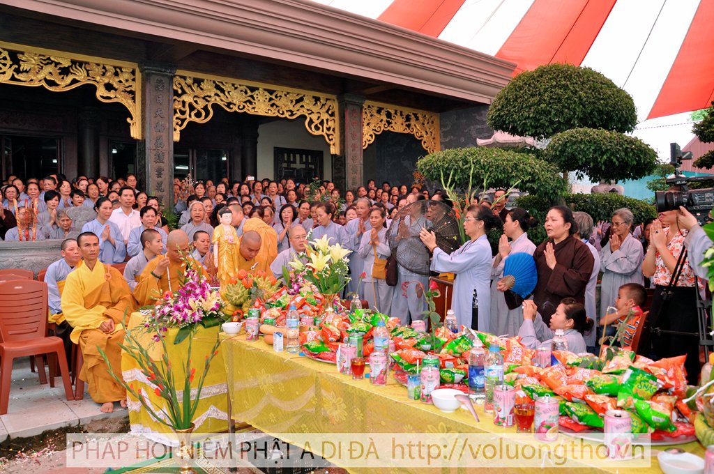 via-quan-am-ngay-19-06-2012-tai-chua-dai-tong-lam-brvt-chua-quan-the-am-duc-trong-lam-dong-55.jpg